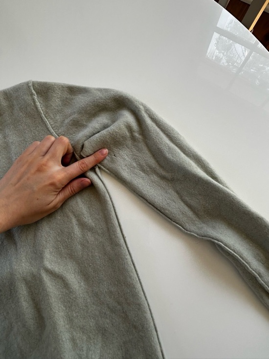 AllSaints light grey cashmere crew neck sweater - Picture 13 of 15